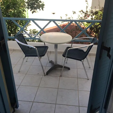 Aparthotel Irida 3*