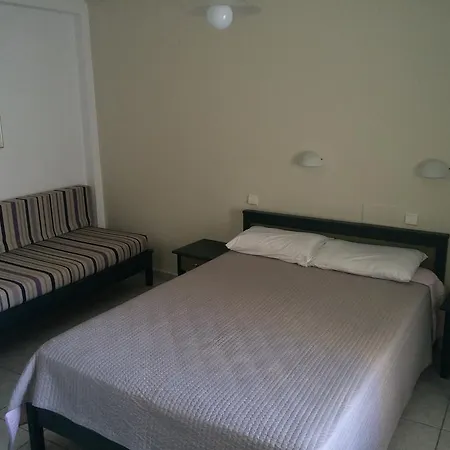 Aparthotel Irida Psari Forada